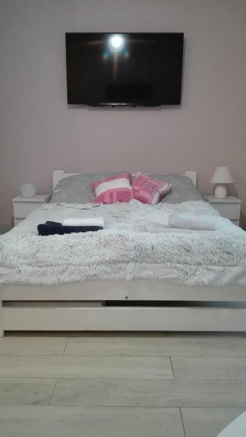 Apartament Lux Monika Rewal Z Tarasem I Garazem Exterior photo